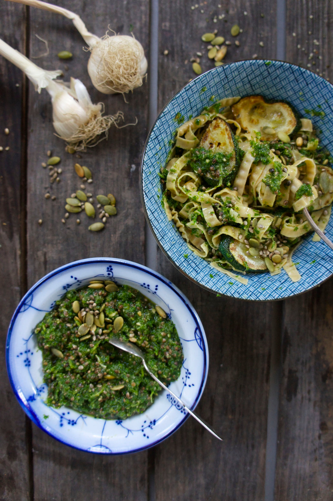 Lehtikaalipesto hampunsiemenillä